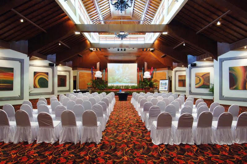 Resort Bali Dynasty 5*